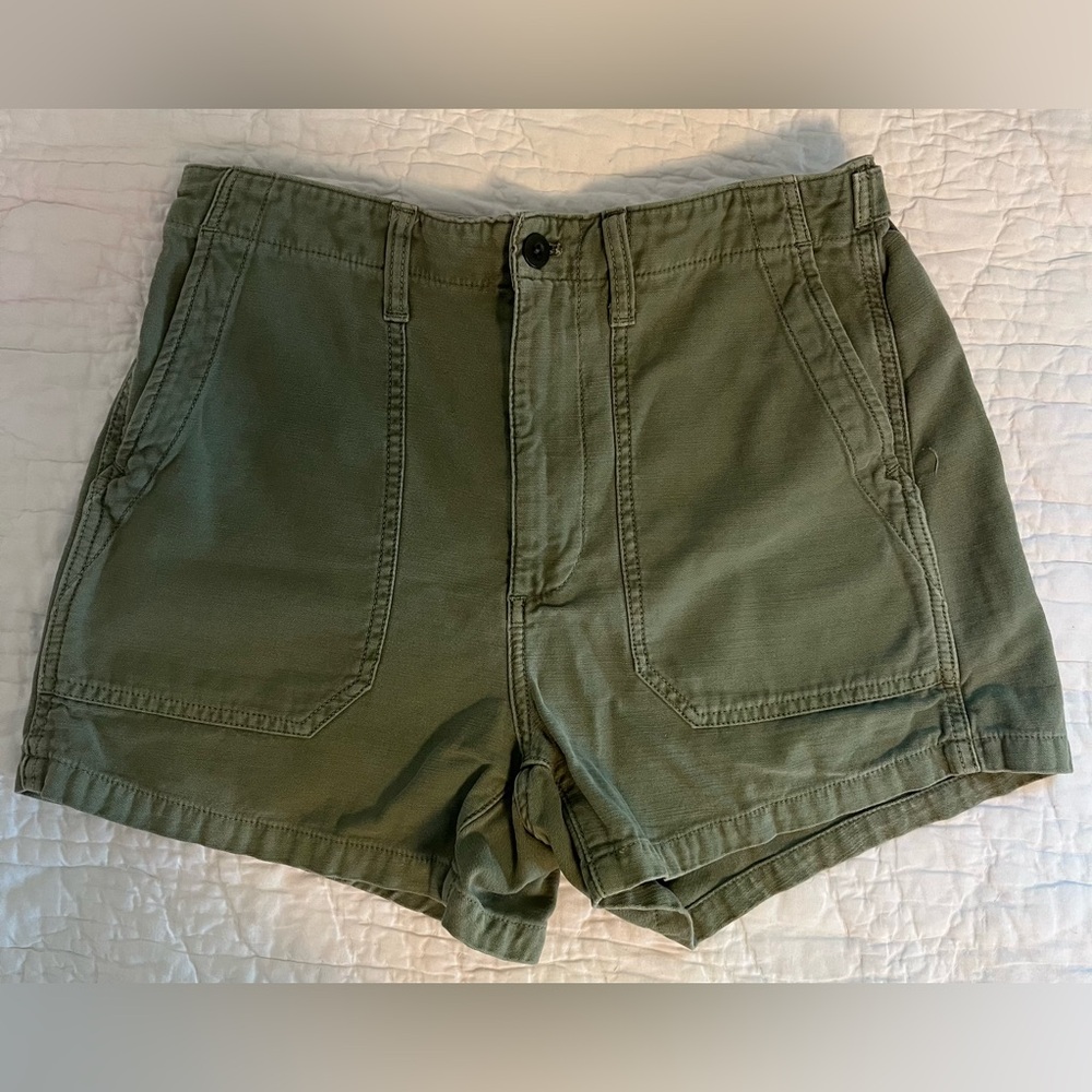Madewell green shorts